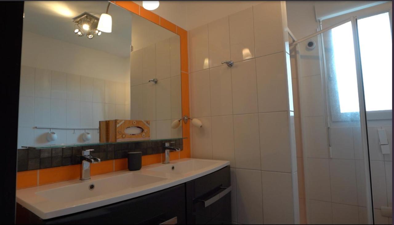 Gîte le gaulois Plouguiel Extérieur photo